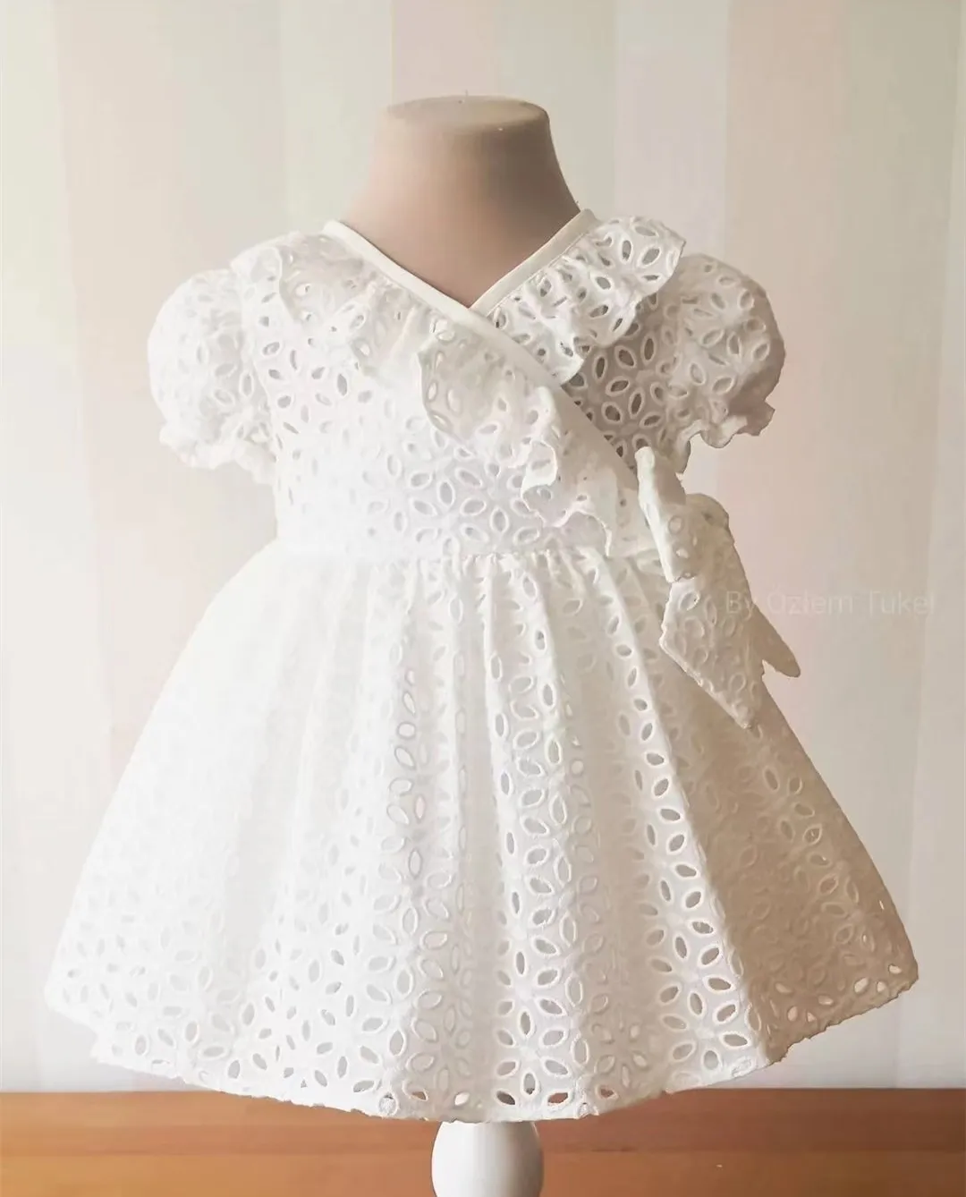 

0-10Y Baby Girl Summer White Cotton Cotton Hollow Flower Princess Dress for Casual Holiday Baptism Birthday Wedding