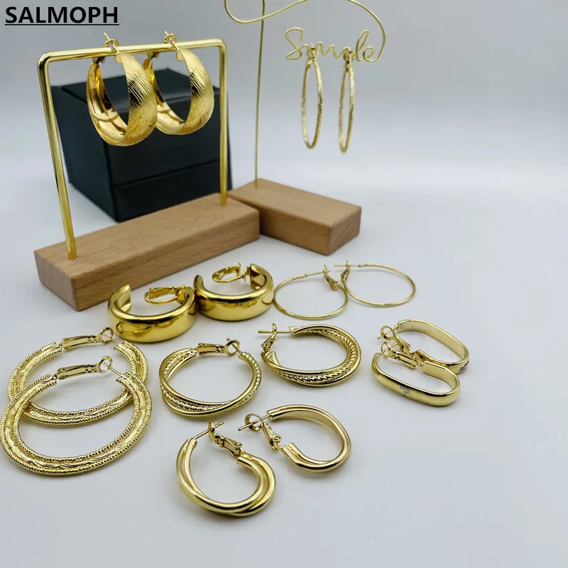 

2022 New European And American Classic Geometric Metal Texture U Shape Hyperbole Hoop Earrings Trend Ear Buckles Jewelry Women