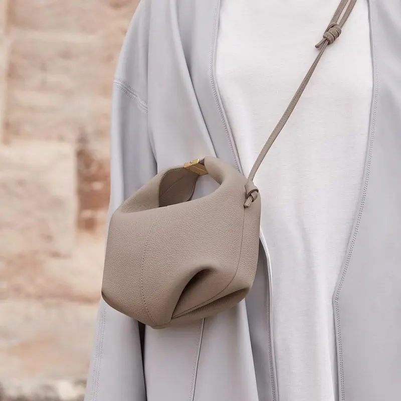 Small Design Bag French POLENE Bag Women's 2022 New Fashion Leather Poleno One Shoulder Messenger Bag Free Freight