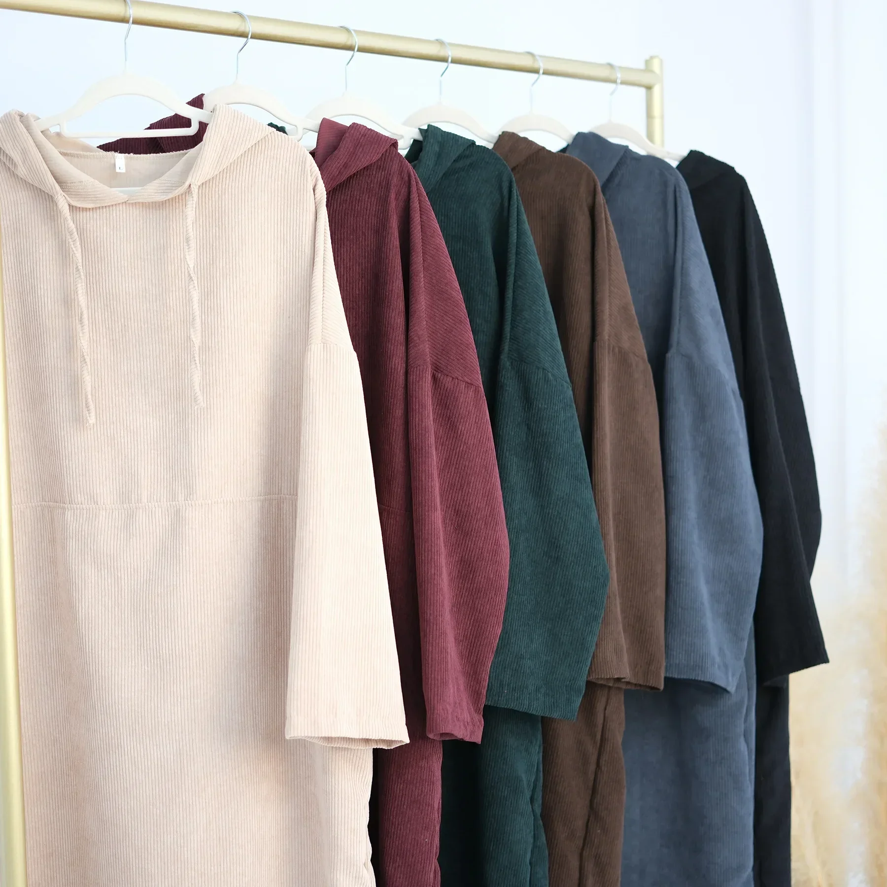 Зимнее вельветовое мусульманское длинное платье Абая простой свитшот абайи для