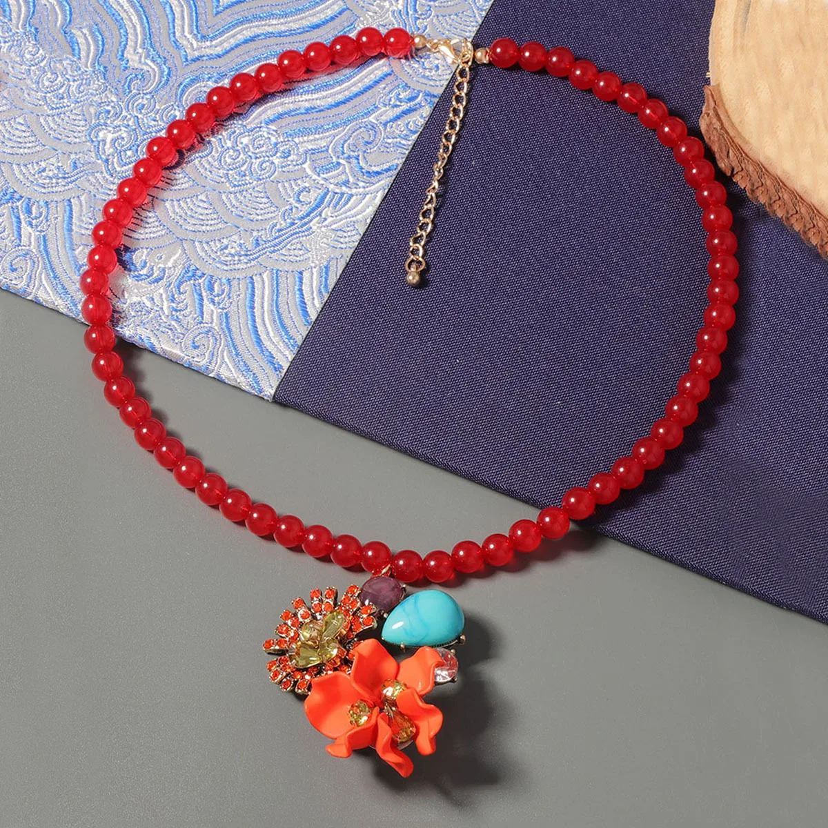 ZAA Персонализированное банкетное ожерелье с подвеской из сплава и смолы цветком