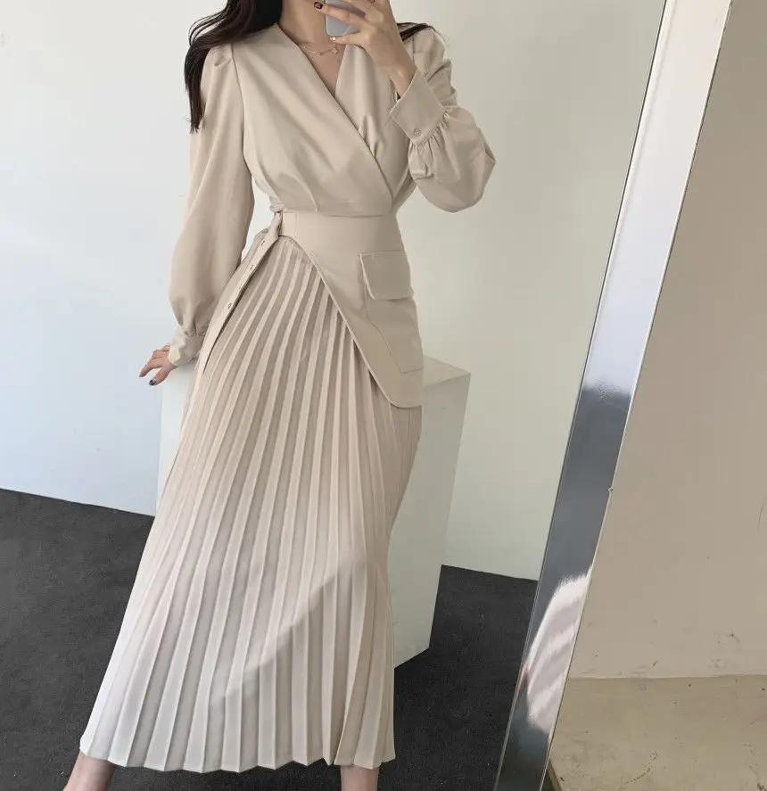 

Korean Elegant Pleated Dress Women V Neck Cross Belt Patchwork Fake Two Piece Hem A-Line Suit Dress Party Vestidos 2022 Autumn