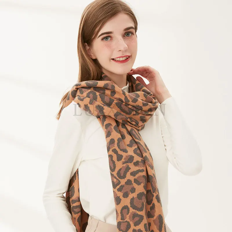 

Осенне-зимний женский шарф с леопардовым принтом, женский модный универсальный жаккардовый шарф, шаль с кисточками, шарф, Вязаная Шаль
