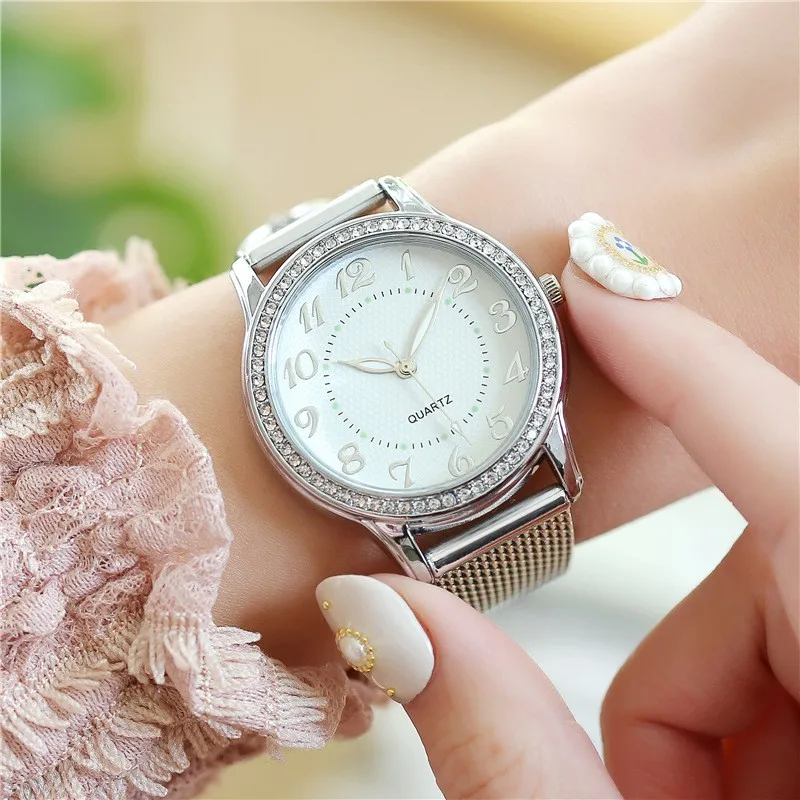 Hot Selling Shining Trendy Diamond Inlaid Nightlight Business Silicone Mesh Belt Women's Quartz Watch For Women's Holiday Gifts
