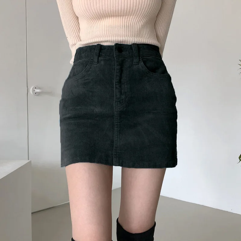 

Women's Corduroy Retro Half-length Skirt Spring Korean Version of The Split Anti-failure Trouser Skirt with Inner Lining Women