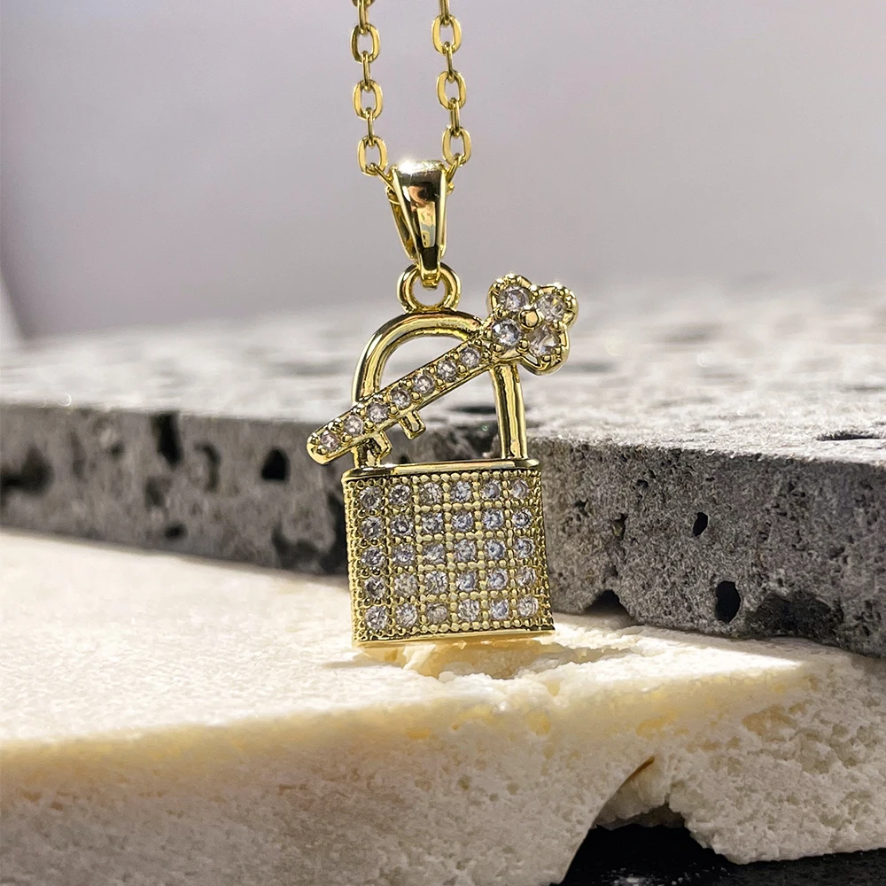 

Модное ожерелье с подвеской в виде ключа золотого цвета из нержавеющей стали, чокер для женщин и девушек, подарки на свадьбу, день рождения, ...