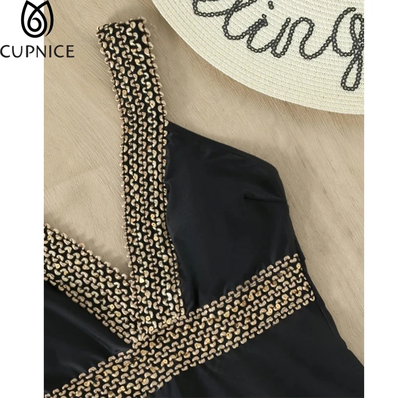 Женский слитный купальник с V-образным вырезом и открытой спиной | Спорт