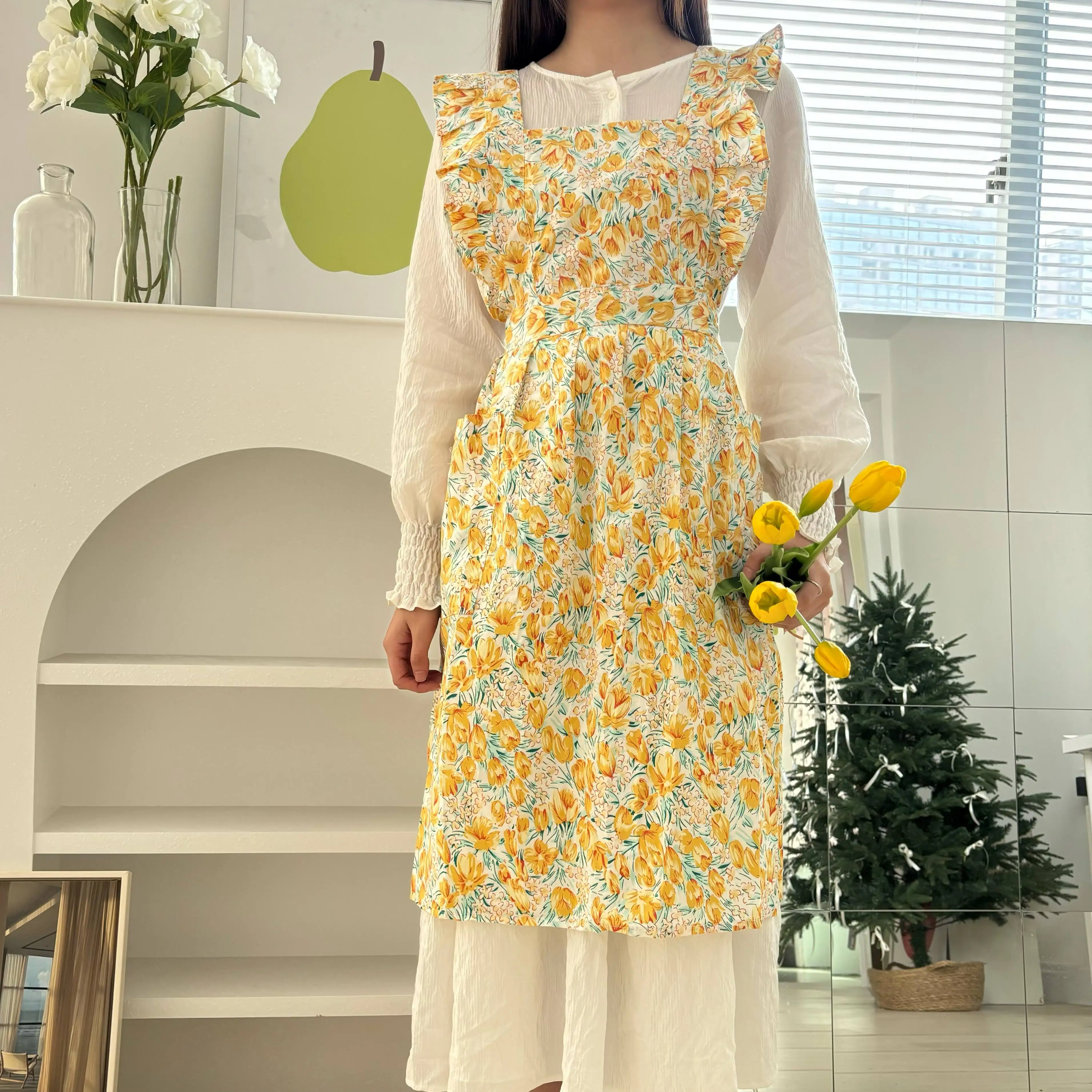 Фартук хлопковый водонепроницаемый с оборками красивый фартук принтом