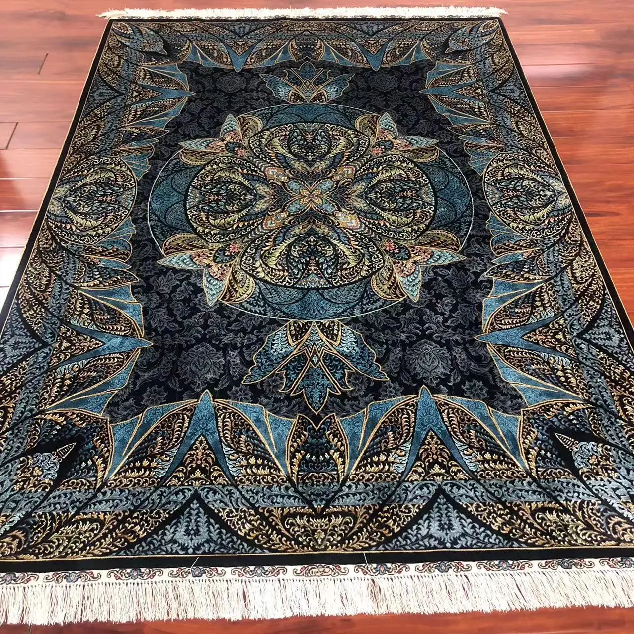 

Oriental Carpet Modern Designs Handknotted Silk Rugs Size 5'x7'