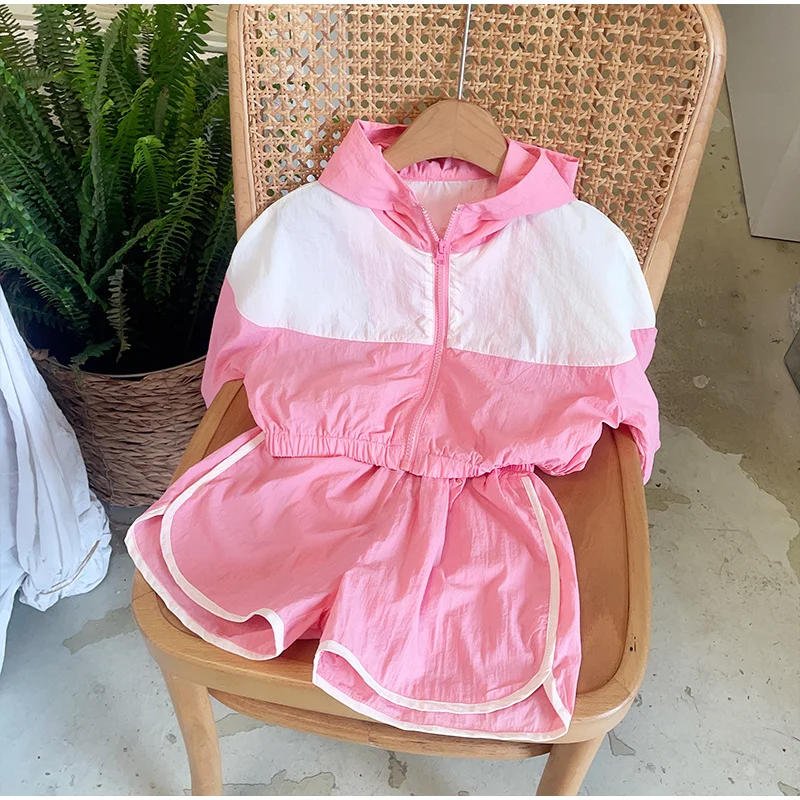 

2023 Summer Sunscreen Set Casual Pink and White Patchwork Thin Coat and Shorts Set Outdoor Mother Daughter Matching Clothes