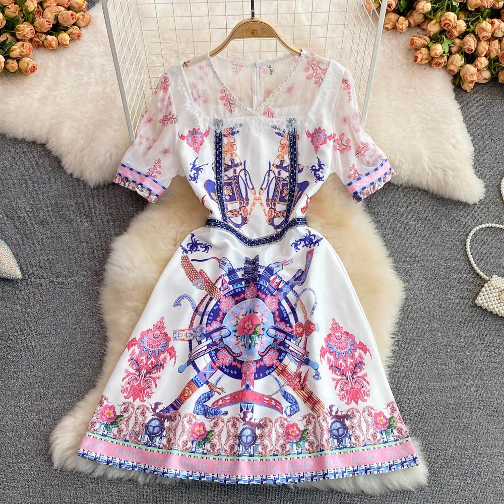 Женское облегающее платье с V-образным вырезом короткое принтом в виде