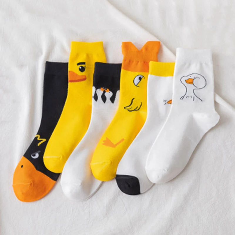 

2022 New Kawaii Mid Tube Cotton Socks Japanese Cartoon ins Tide Duck Sports Fashion Funny White and Black Women's Socks