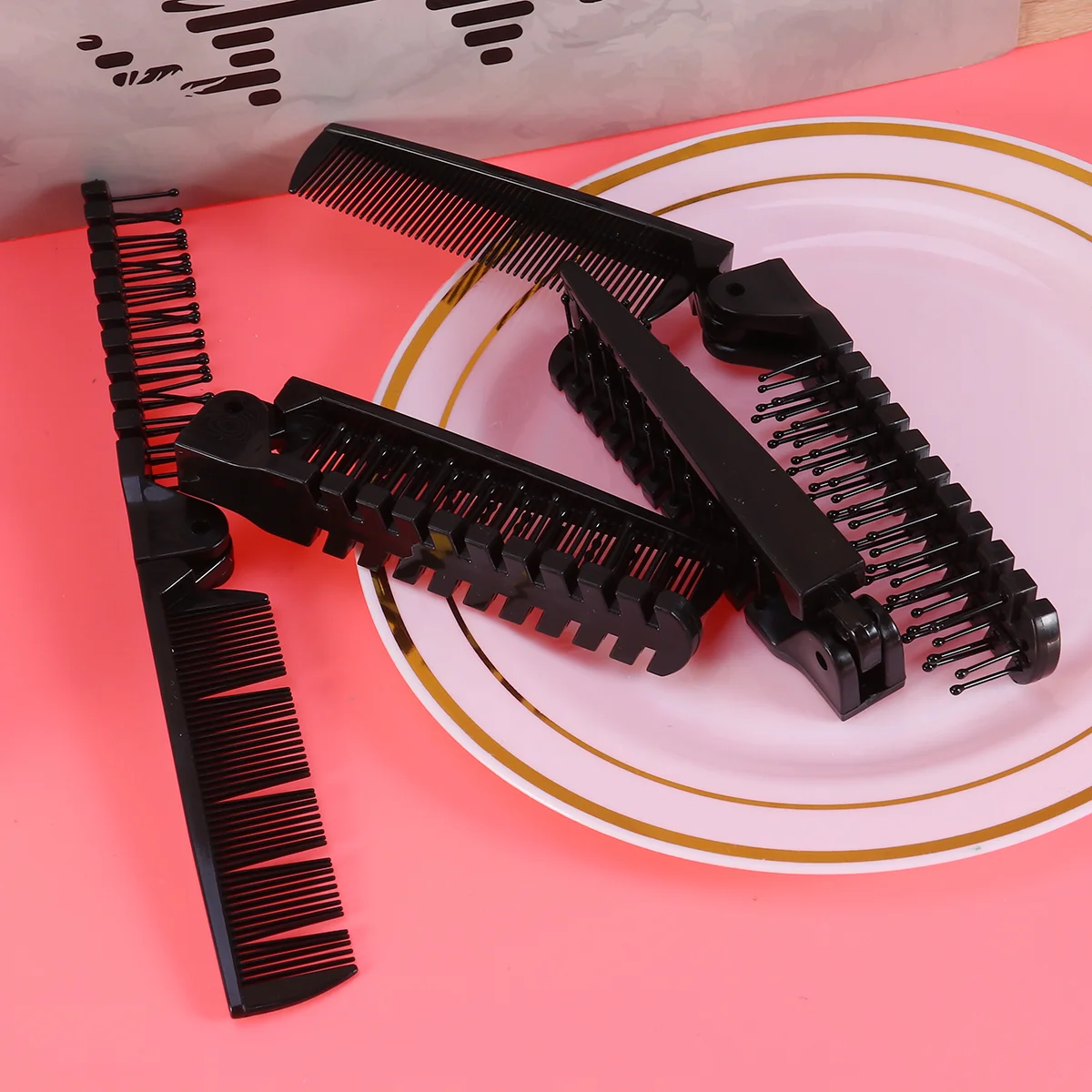 

4 Pcs Hair Brush Women Comb Brush Fold Pocket Comb Outdoor Portable Comb Plastic Hair Comb Man