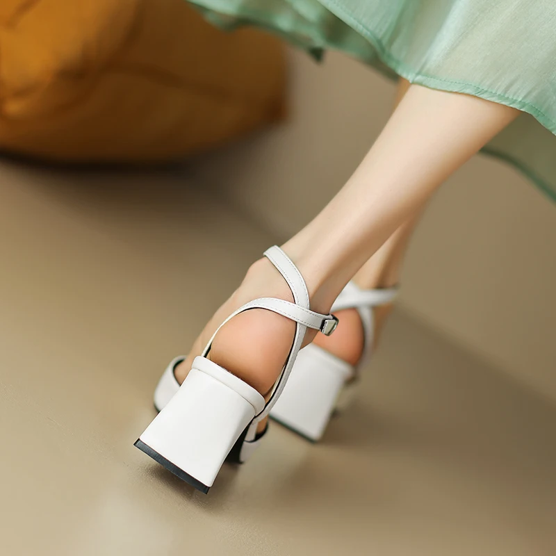 2023 Spring Summer Split Leather Sandals Women's Chunky Pointed Toe Fashion Casual Shoes Ladies Shoes  Luxury Sandals