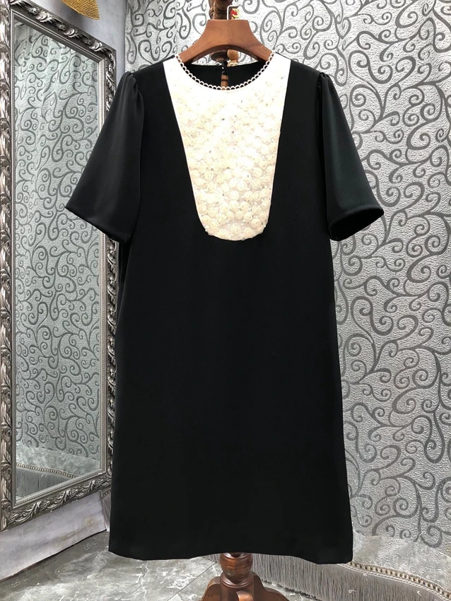 

2023 new women's fashion short-sleeved round neck lace three-dimensional disc splicing contrasting color straight dress 0521