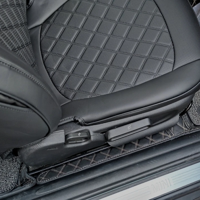 Рисунок 3 - Полный комплект чехлов на передние