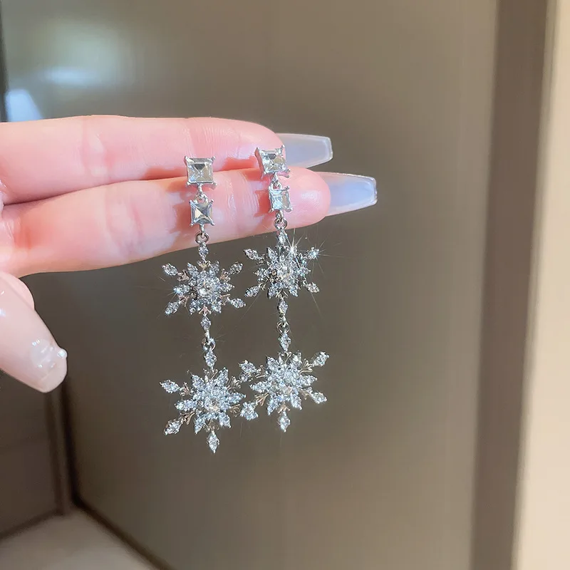 

2023 New Luxury Jewelry Zirconia Snowflake Drop Earrings For Women Party Wedding Jewelry Crystal Dangle Pendientes Brincos