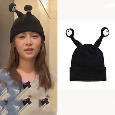 

Funny Insect Tentacles Knitted Caps Women Men Harajuku Street Cool Skullcap Autumn Winter Elastic Outdoor Knitted Beanies Hat