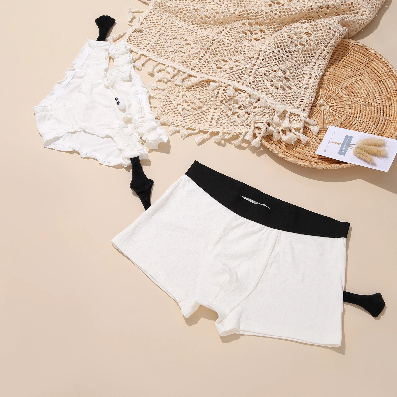 Парные женские трусики с магнитной присоской