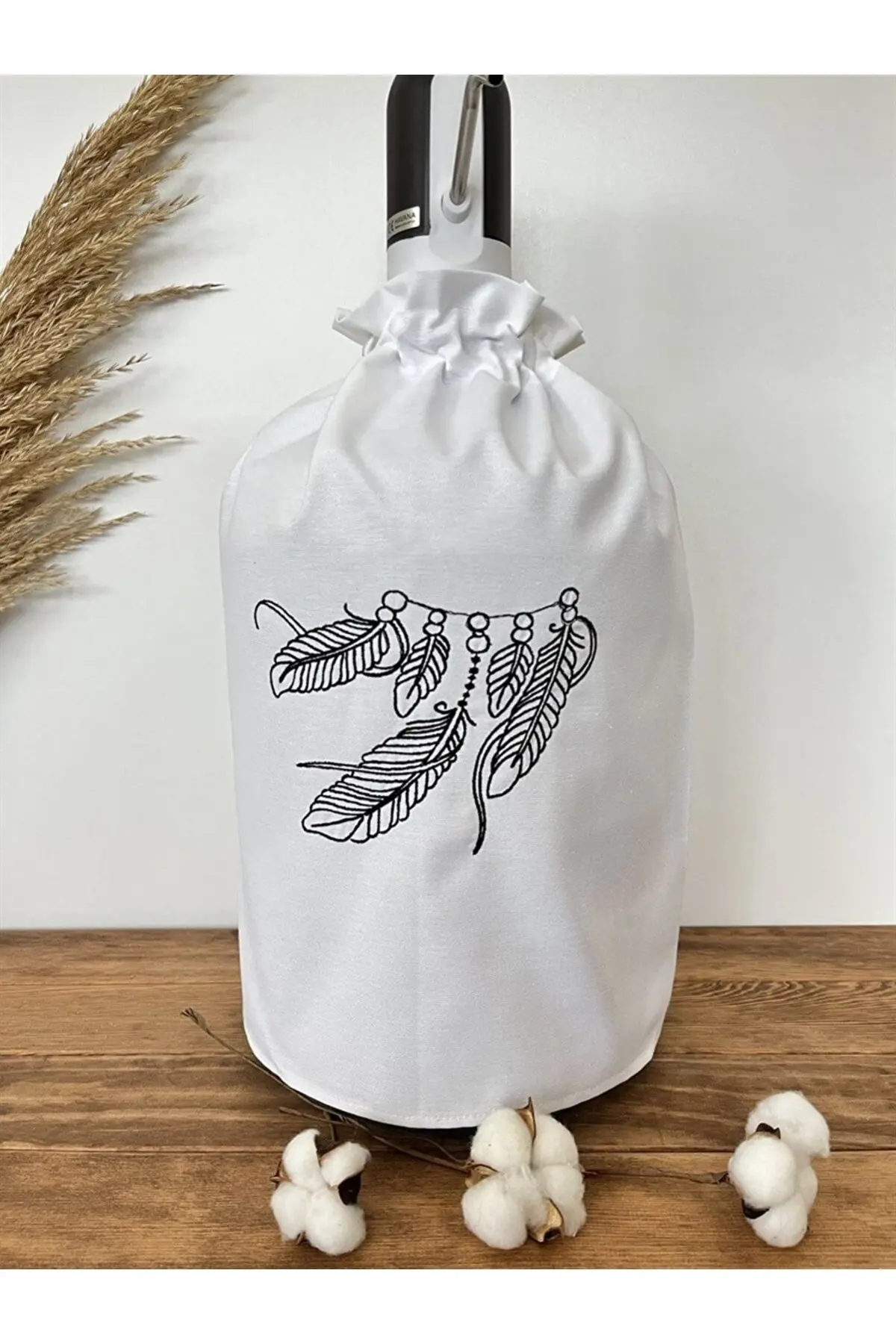 

Bird feather shirred carboy sheath White Water Pitcher Glass Water Cover 304924071