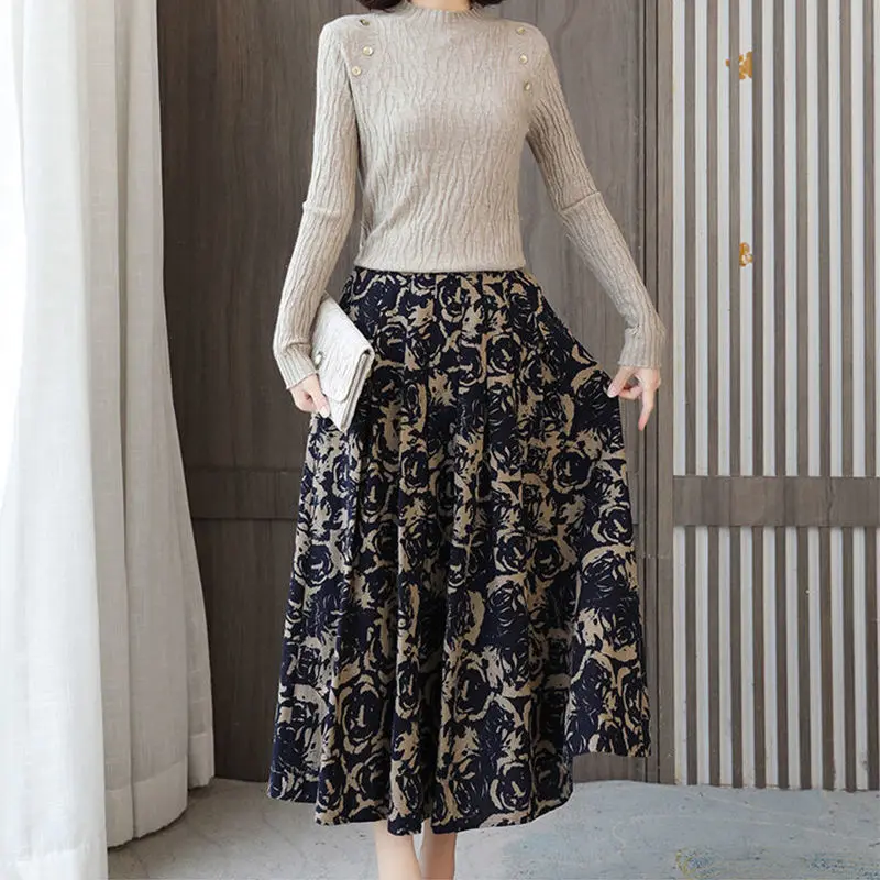 Платье-миди женское приталенное с цветочным принтом эластичная талия