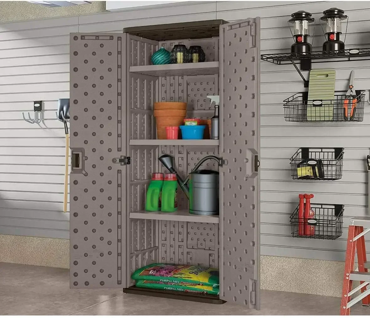 Шкаф для хранения Suncast BMC7200