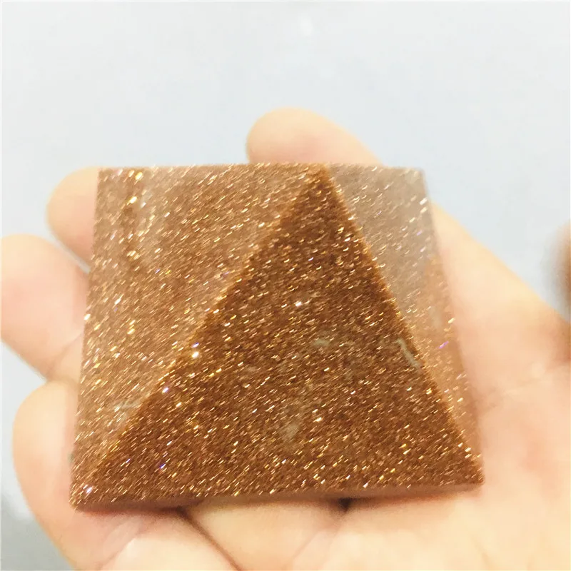 Хрустальная энергетическая пирамида Mjzbf