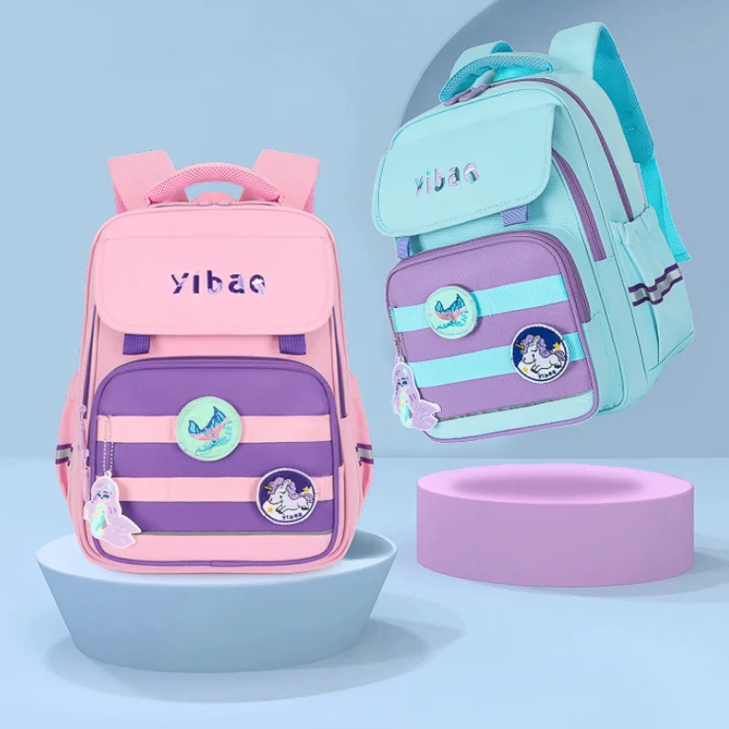 Children Students Large Capacity Backpacks with Unicorn Astronaut Badge New Primary Girls Boys Fashion Simple Schoolbags Hot