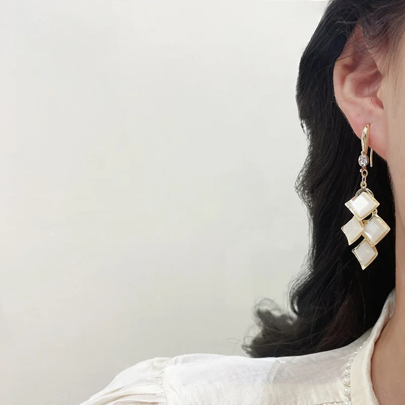 

Korean Trendy Crystal Drop Earrings For Women 2023 New Luxury Sparkling Cubic Zirconia Long Tassel Earrings High Jewelry Gifts