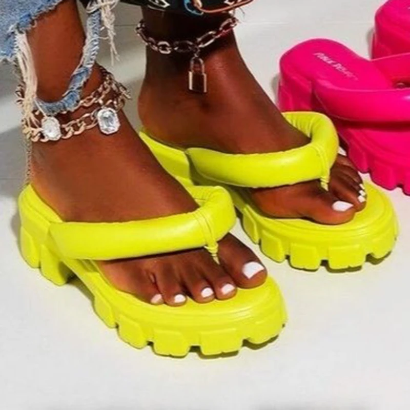 2022 New Solid Color Thick Sole Slippers Fashion Design Ladies Flip-Flops Thick Sole Summer Slippers Open Toe Ladies Slippers