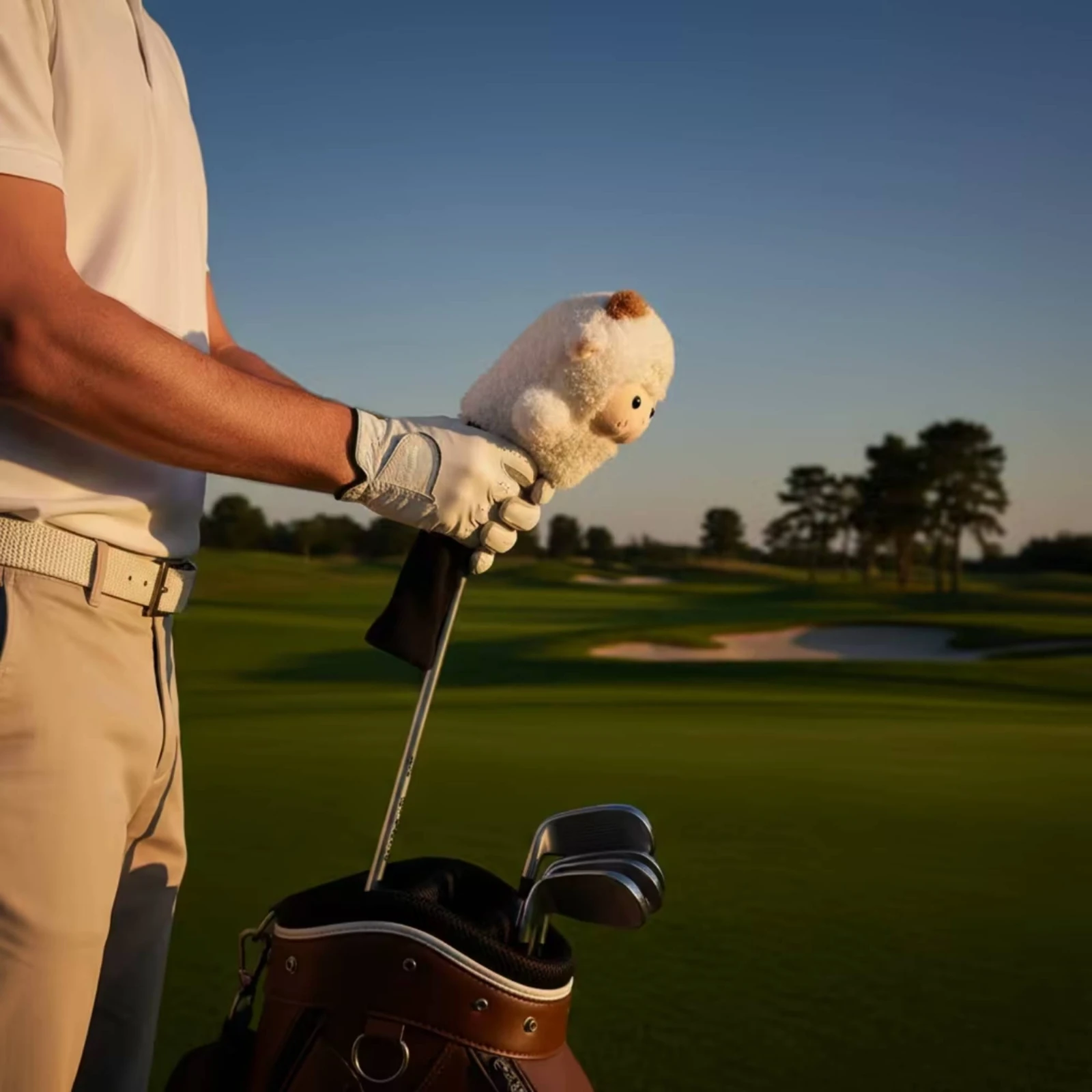 Фото Вязаный мягкий и пушистый чехол для гольф-клюшки Sheep Golf с вышитыми деталями и защитой №5