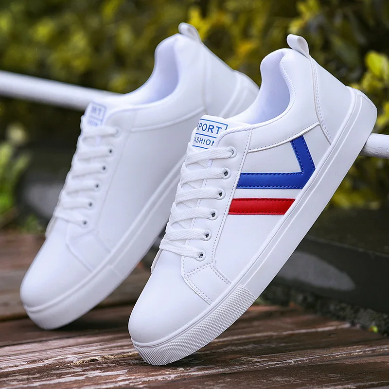 

YeddaMavis White Casual Sneakers Men Shoes Spring Summer Fashion New Board White Red Lace Up Men Running Shoes Zapatillas Hombre