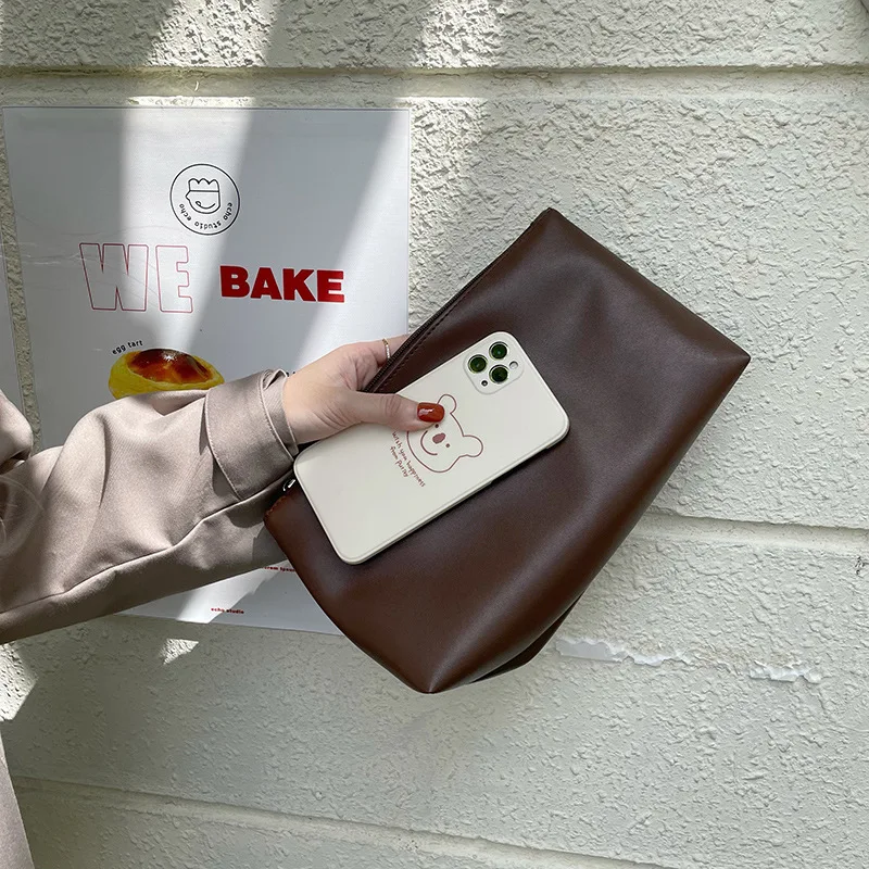 Модная женская сумка через плечо с большой вместительной магнитной пряжкой