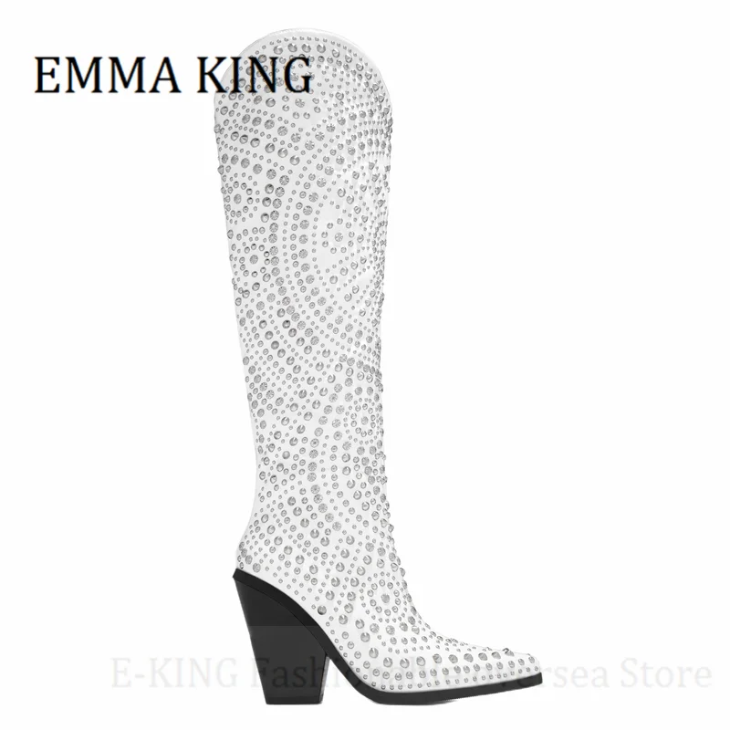 Женские сапоги в стиле вестерн с шипами до колена на массивном блочном каблуке