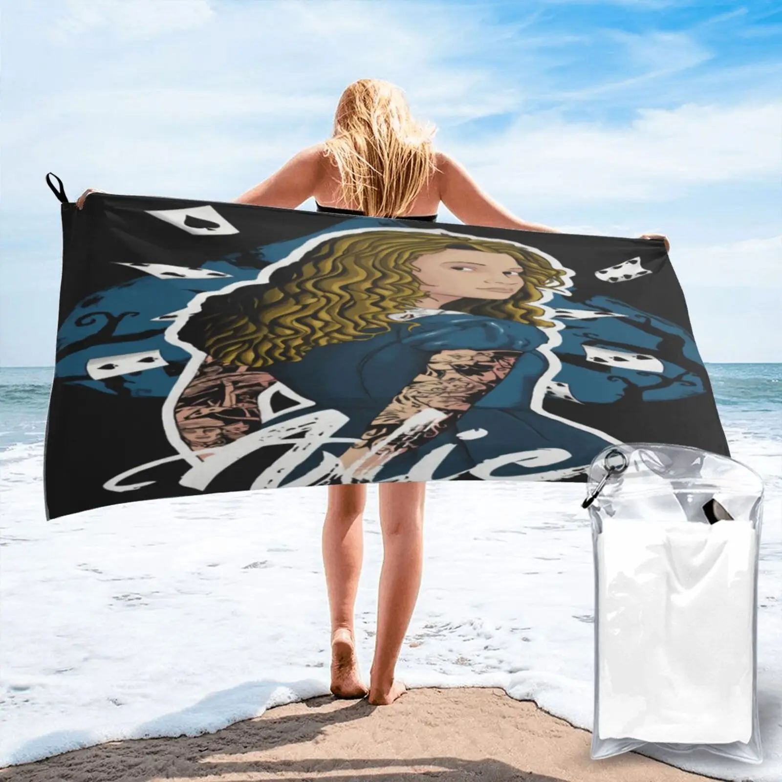 

Женское пляжное полотенце «Алиса в стране чудес»