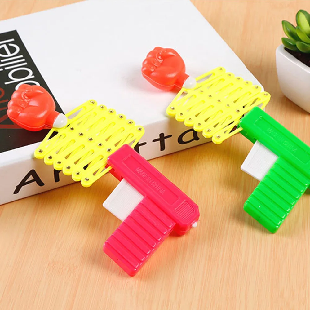 

DD Retractable Fist Shooter Trick Toy Gun Funny Child Prank Toys Kids Plastic Festival Gift for Fun Classic Elastic Telescopic
