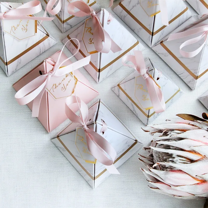

20/30/50pcs Triangle Pyramid Candy Box Wedding Favors Chocolate Marble Cardboard Gift Boxes with Pink Ribbon Party Decoration