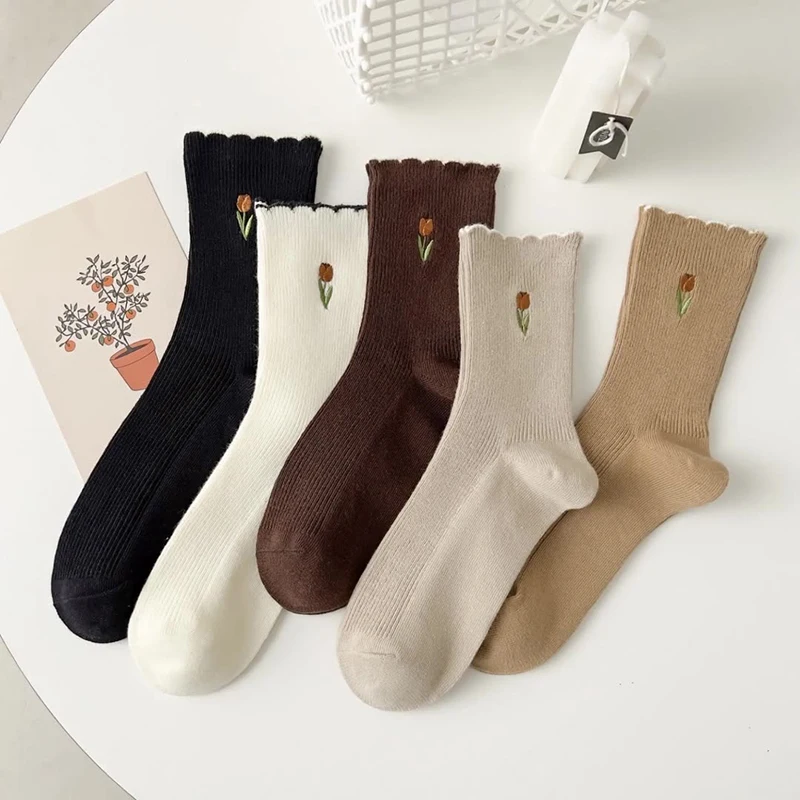 

New 2023 Japanese Spring Women Socks Floral Embroidery Kawaii Cute Socks Korean Style Solid Color Harajuku Vintage Crew Socks