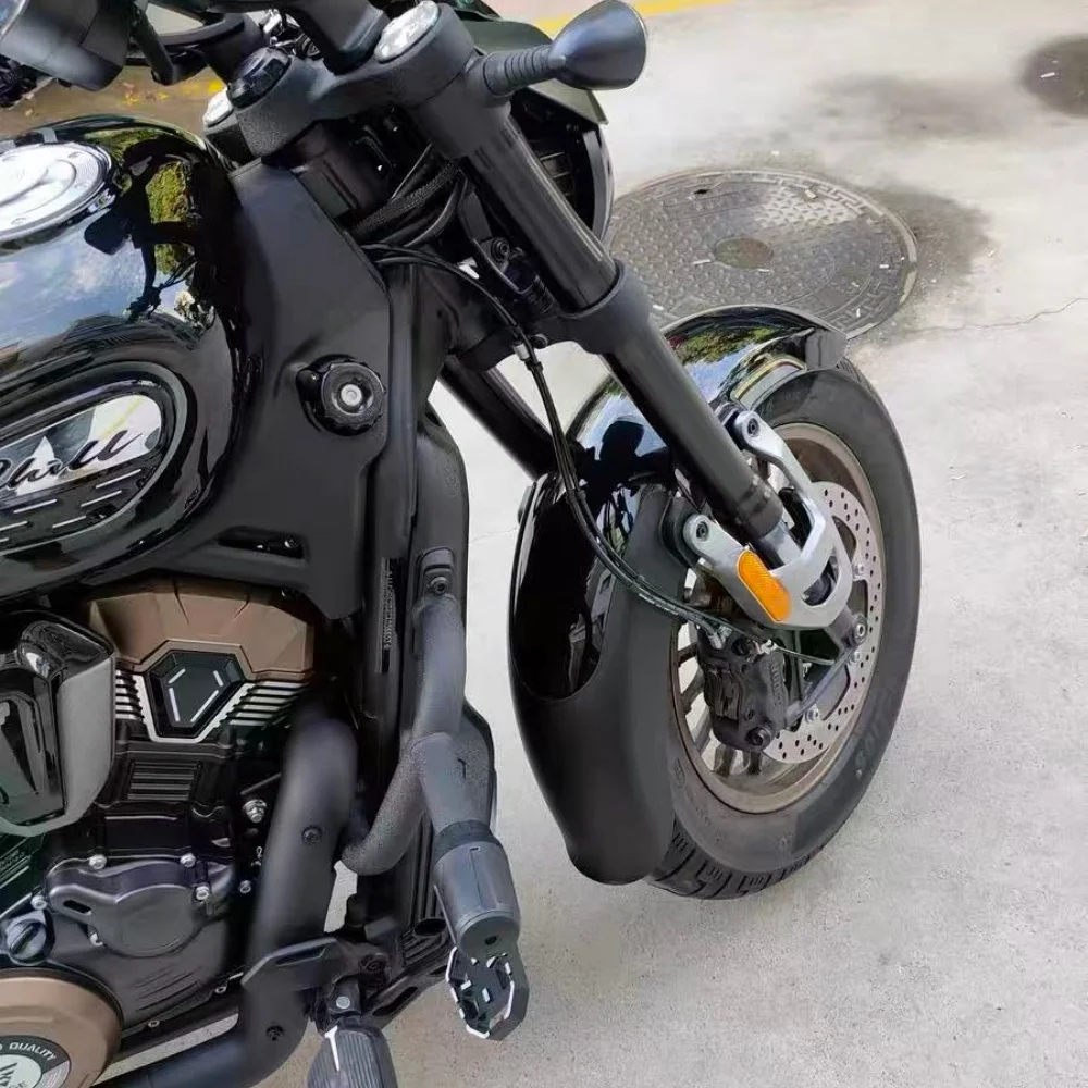 Фото Защитный кожух заднего колеса (брызговик) для VOGE CU625 Custom, удлиненный, глянцевый черный, из высокопрочной мягкой резины PA №2