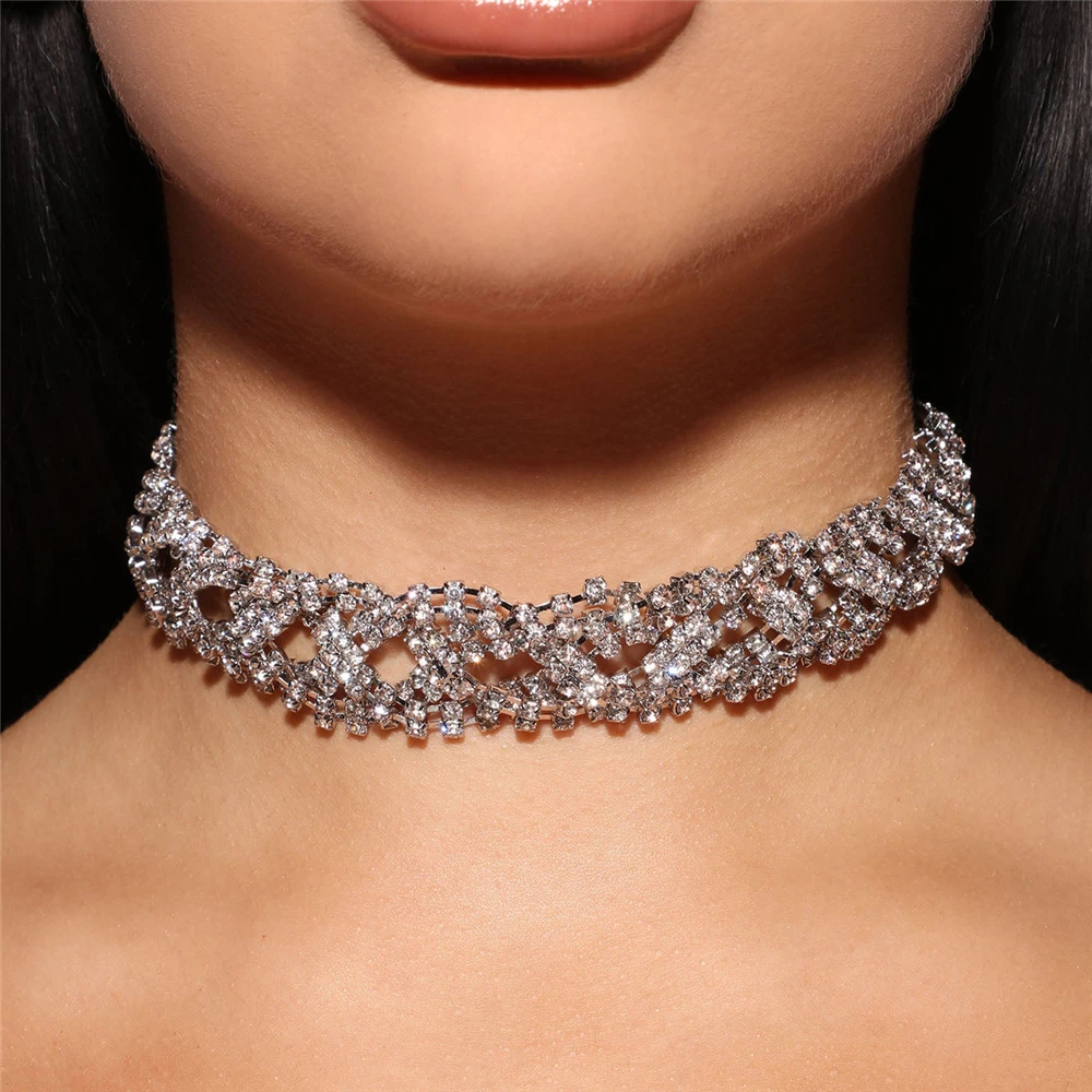 

2022 Luxury Full Rhinestone Twist Necklace Boho Bridal Wedding Sparkling Crystal Choker Ladies Fashion Party Jewelry Accessories