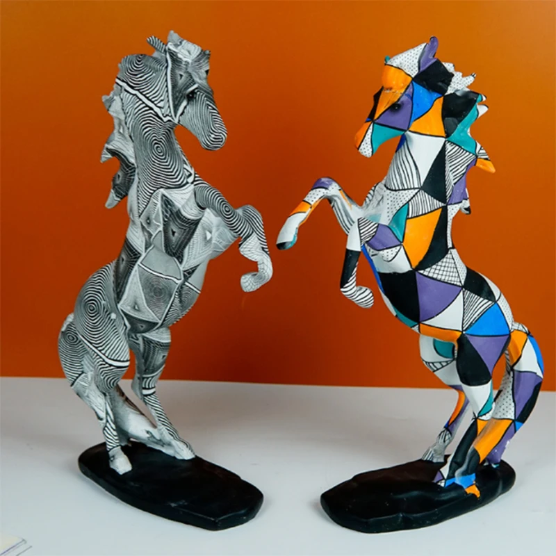 

Скандинавская фигурка лошади в полоску, полимерные украшения в виде сетки, животные, современное ремесло, эстетическое домашнее украшение, ...