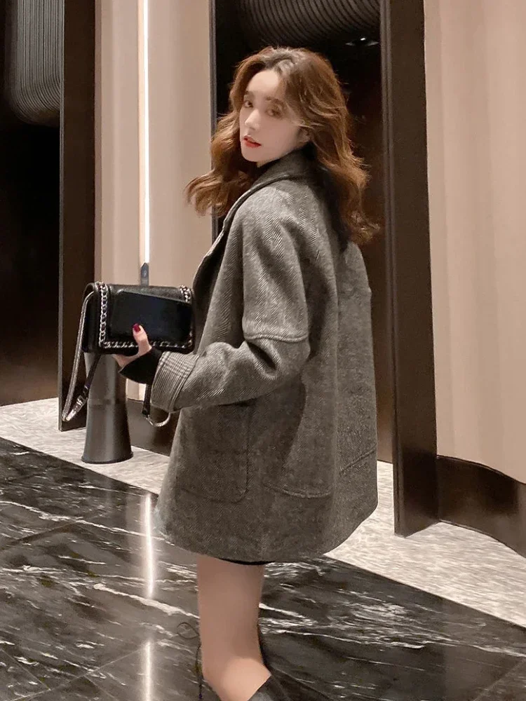 Пальто женское шерстяное двубортное