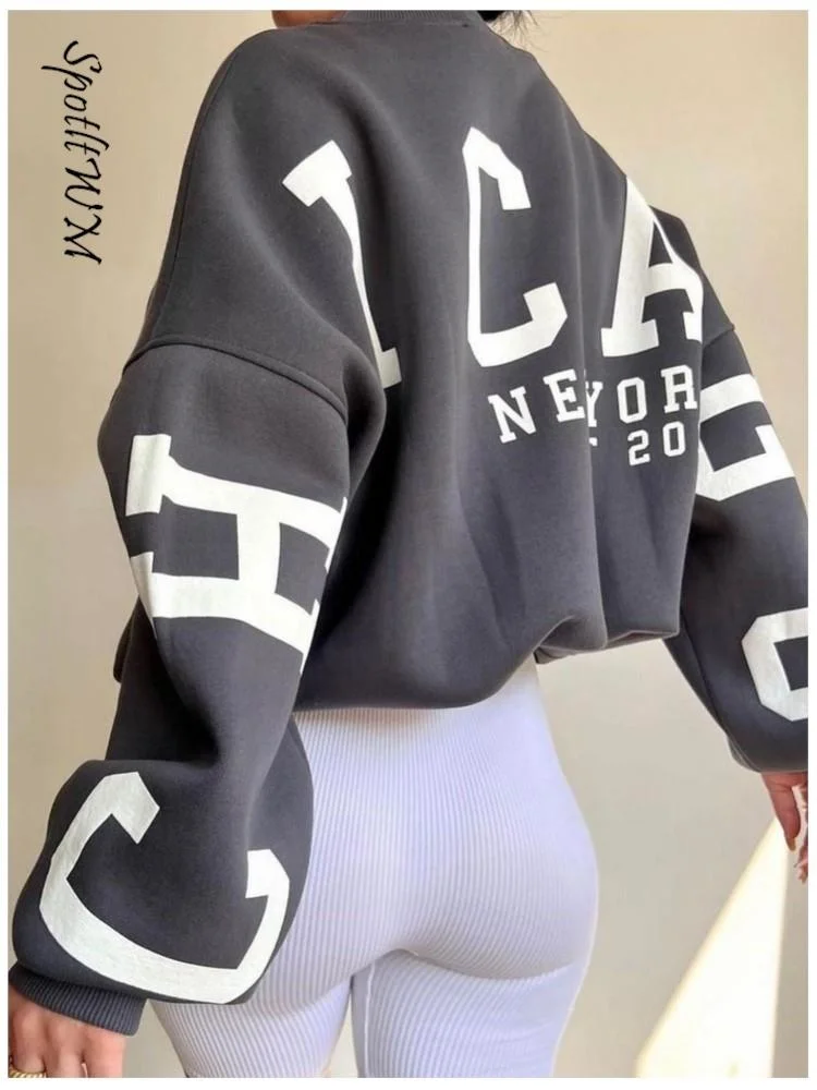 

Женский свободный пуловер с длинным рукавом и надписью