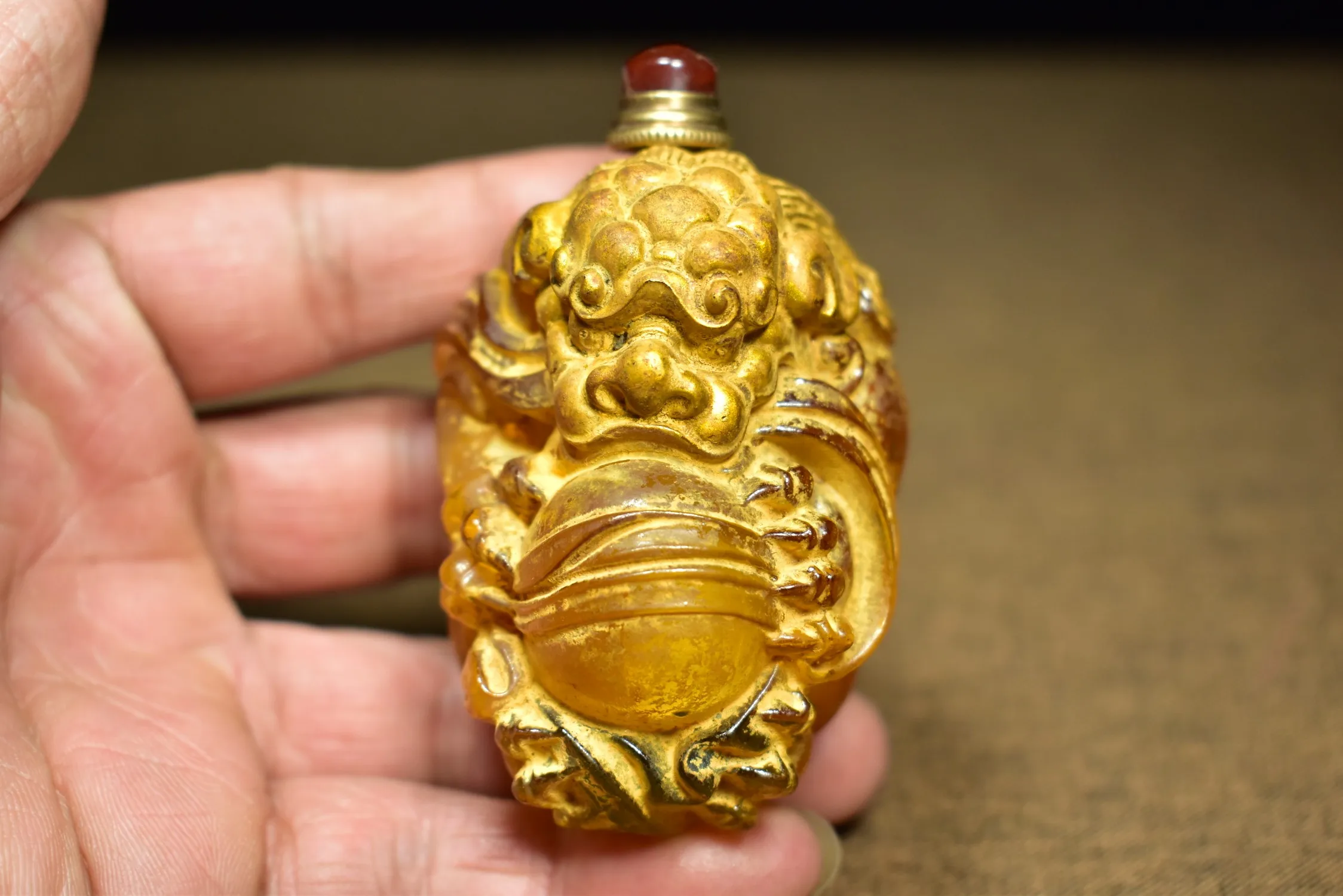 

Chinese Exquisite Vintage Colored Glaze Lion Snuff Bottle Decoration Home Crafts Living Room Furniture Decoration