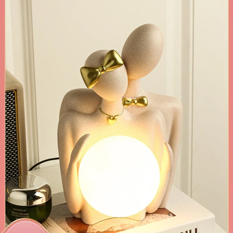 Candeeiro de Mesa Simples e Moderno Proteção para os Olhos Luz do Quarto Casal Nórdico Casar Decorativa Lâmpada Cabeceira Luxo Criativo Arte Presente