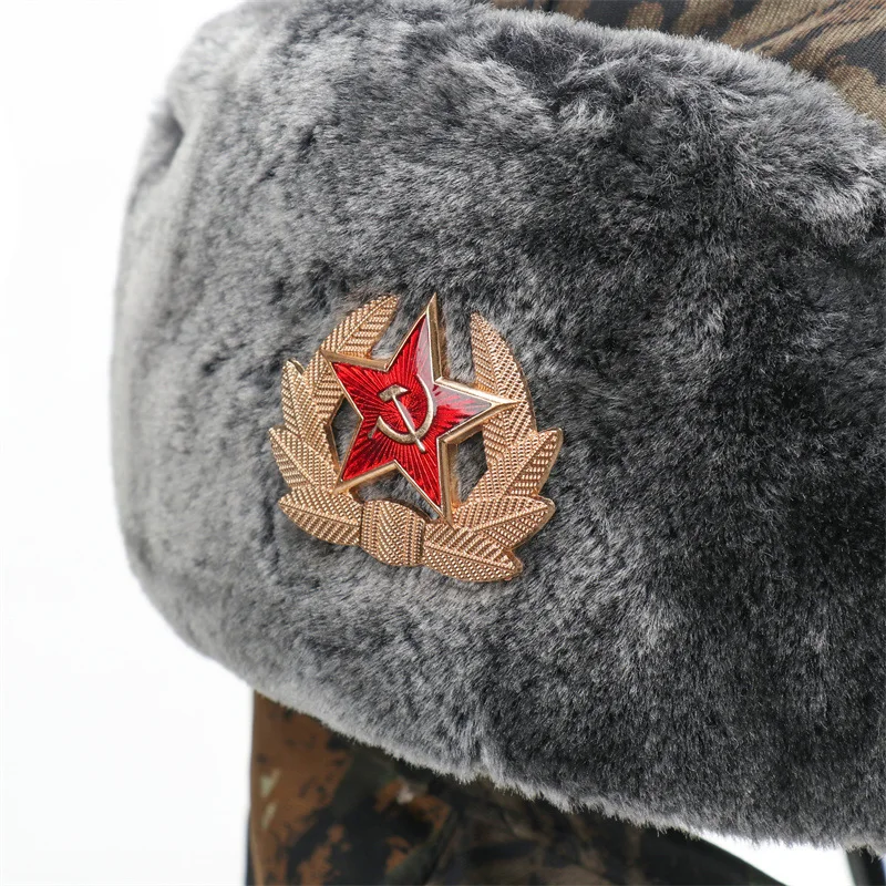 Фото Мужская Уличная теплая шапка-ушанка с советским значком, Русская Шапка-ушанка, зимние Утепленные ветрозащитные шапки из искусственного кро... №2
