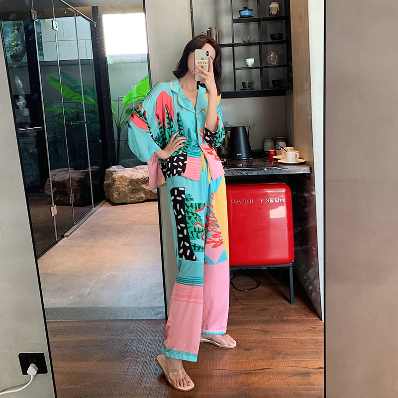 

New celebrity color plant print suit collar seven sleeve ice silk pajamas silk trousers two piece home clothes