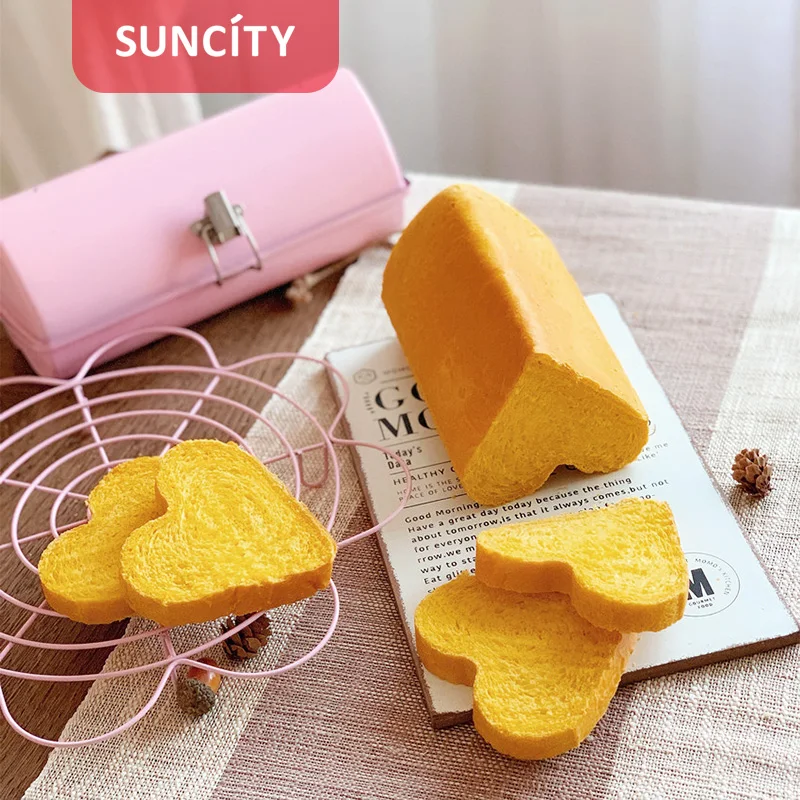 

Pink Heart Shape Toast Mold 450g Carbon Steel Cookie Bread Molds Non-Stick Metal Cake Mould Kitchen Baking Accessories