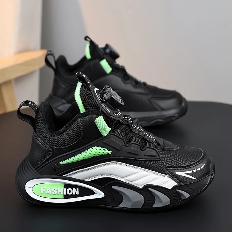 Рисунок 3 - Модные стильные детские кроссовки