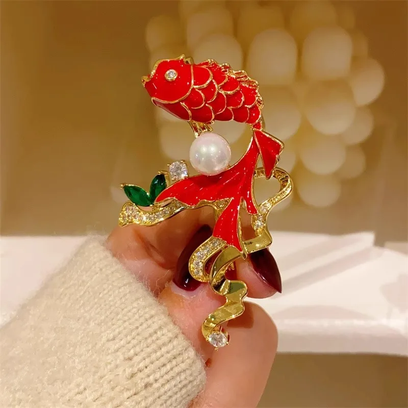 Эмалированные броши в виде рыбы ассортименте